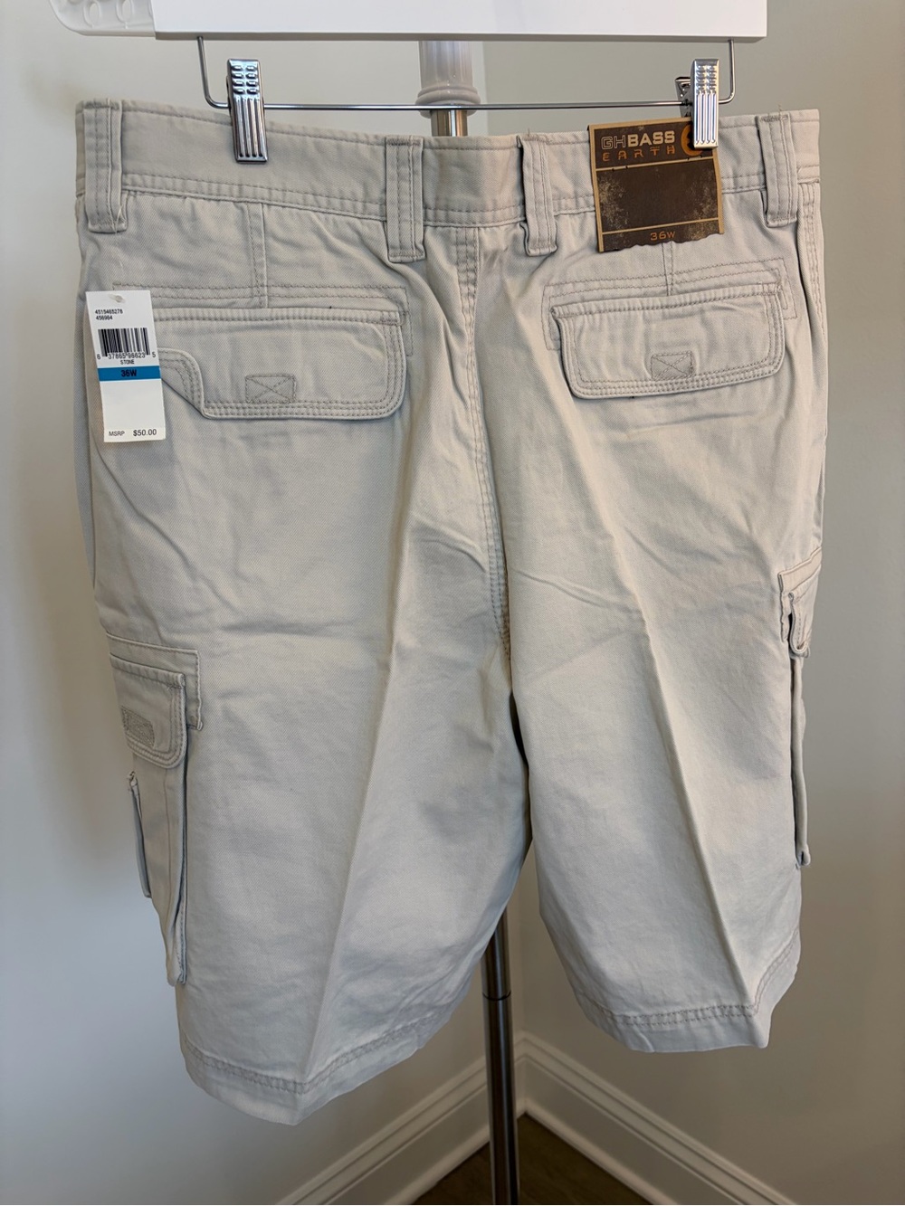 GH Bass Men's Cargo Shorts in Light Khaki